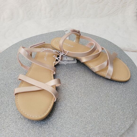 Cat & Jack Strappy Sandals Rose Gold Little Girls Size 2 New - Picture 1 of 13